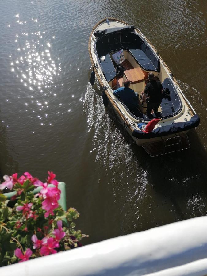 Prachtige Vakantievilla Burdaard Birdaard 外观 照片